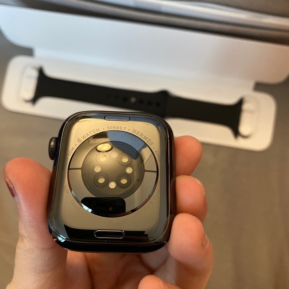 COPY - Hermes Apple Watch series 7 - Picture 2 of 10